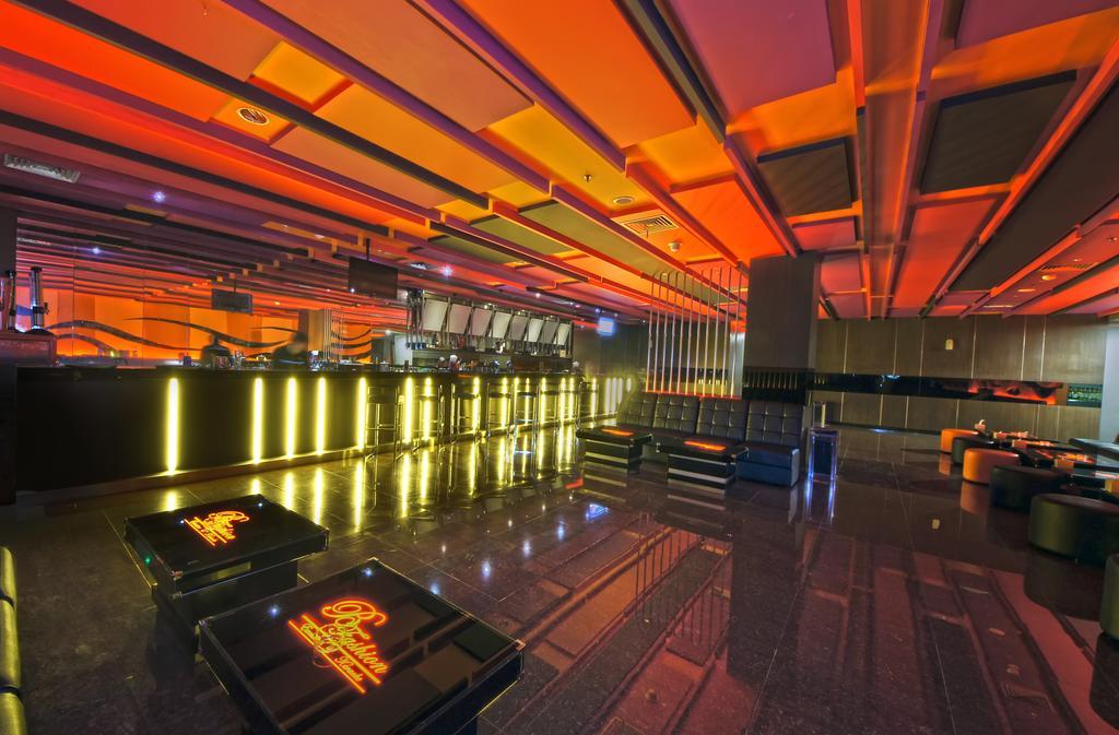 B Fashion Hotel Jakarta Exteriör bild