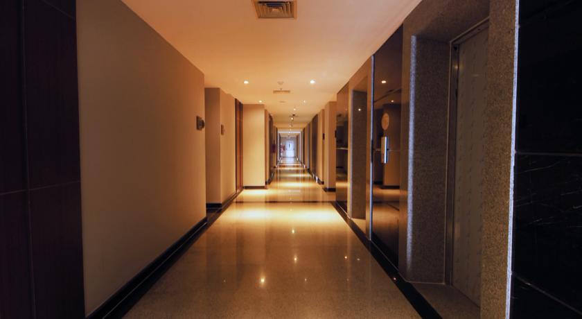 B Fashion Hotel Jakarta Exteriör bild