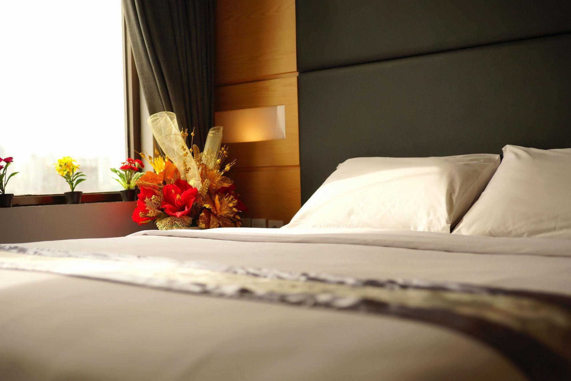 B Fashion Hotel Jakarta Exteriör bild